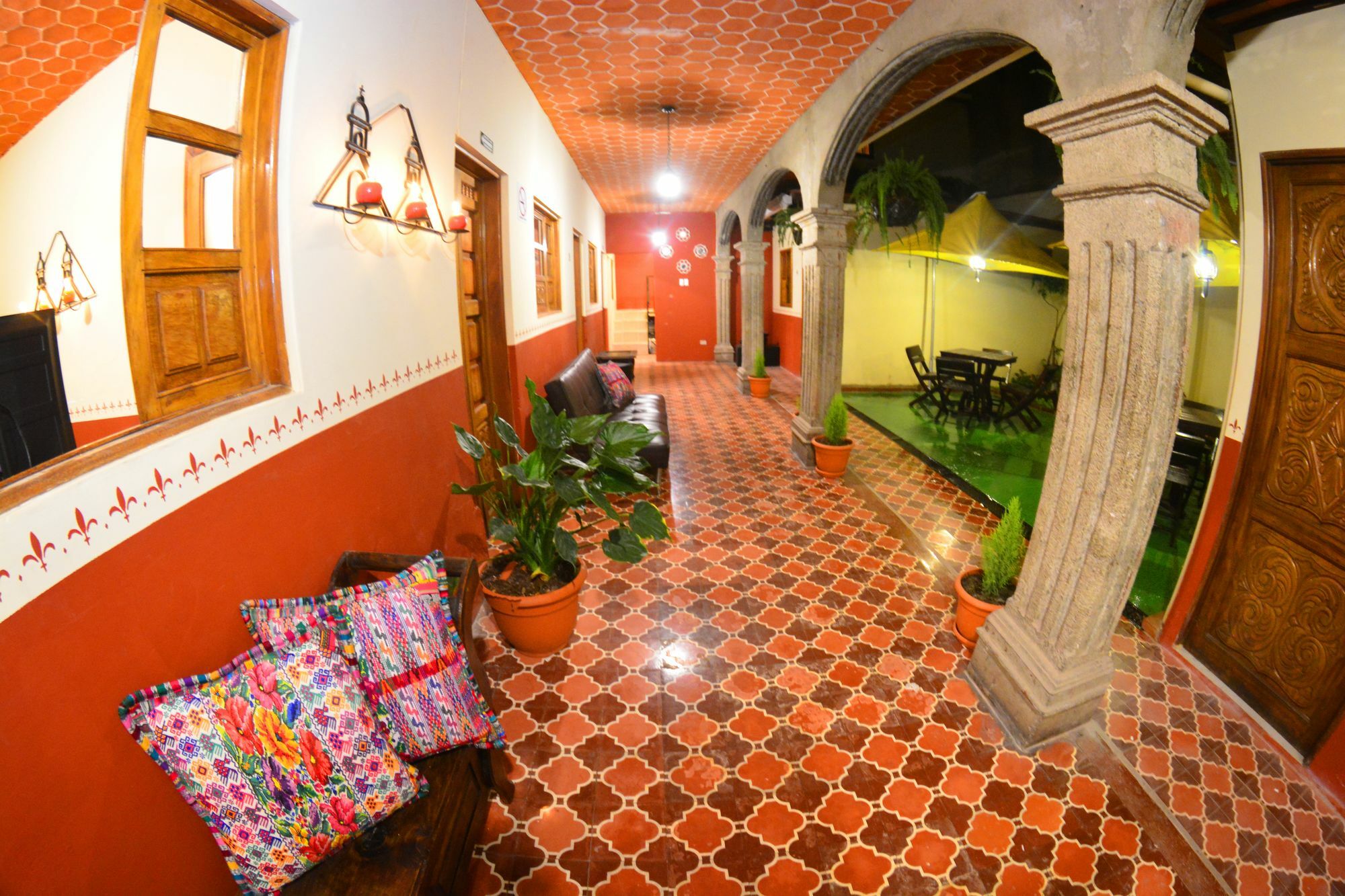אנטיגואה גואטמלה Posada De San Carlos La Quinta מראה חיצוני תמונה
