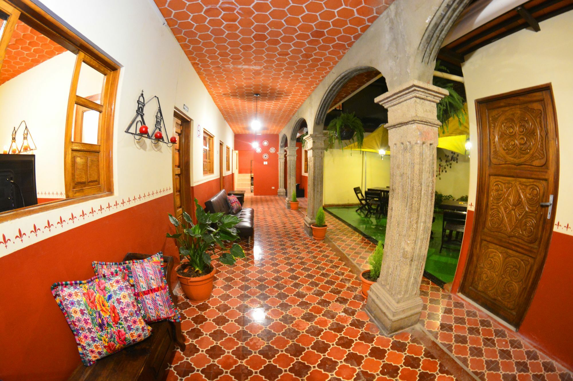 אנטיגואה גואטמלה Posada De San Carlos La Quinta מראה חיצוני תמונה